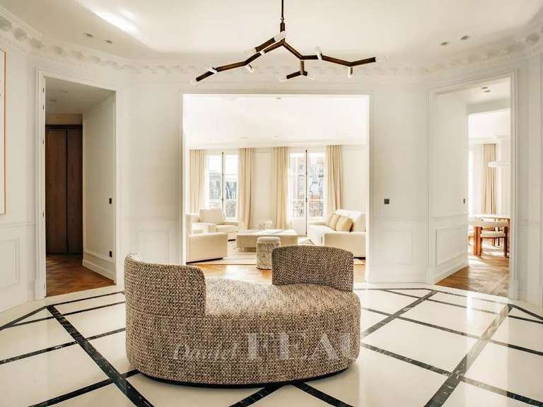 Appartement Paris 16e - 3 chambres - 222m²