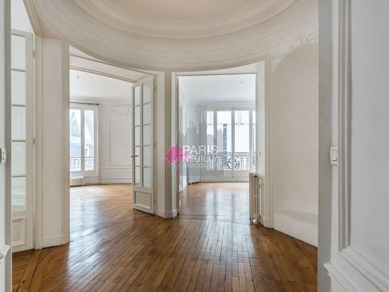 Appartement Paris 16e - 4 chambres - 160m²