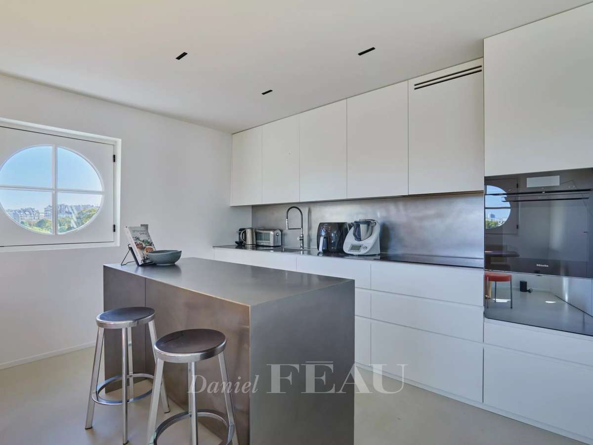 Apartment Paris 16e