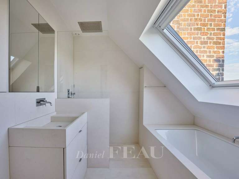 Apartment Paris 16e - 3 bedrooms - 164m²