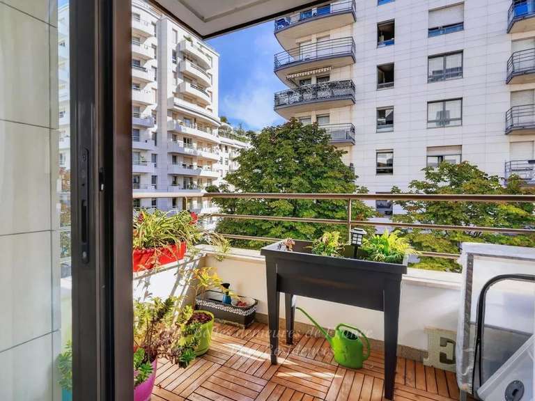 Appartement Paris 16e - 2 chambres - 96m²