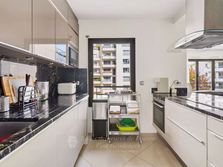 Appartement Paris 16e - 2 chambres - 96m²