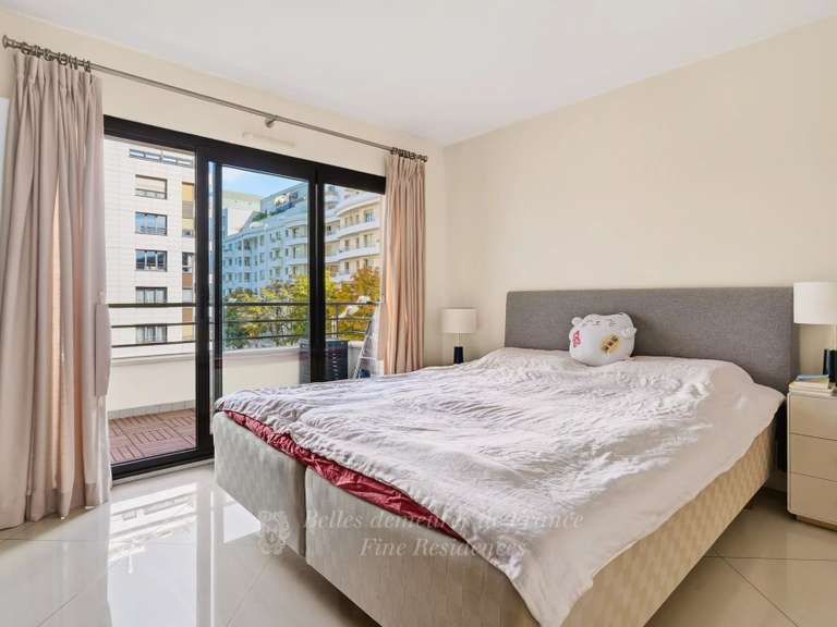 Appartement Paris 16e - 2 chambres - 96m²