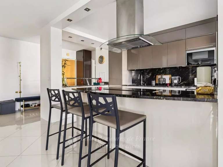Appartement Paris 16e - 2 chambres - 96m²