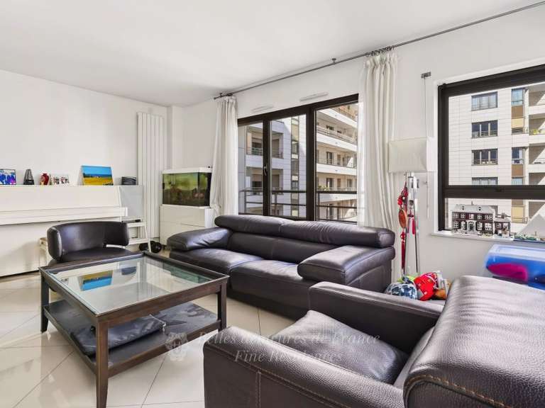 Appartement Paris 16e - 2 chambres - 96m²