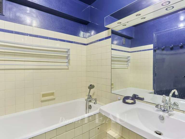 Appartement Paris 16e - 4 chambres - 130m²