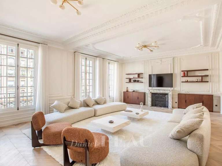 Appartement Paris 16e - 4 chambres - 216m²