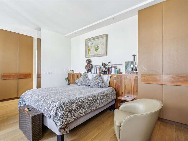 Appartement Paris 16e - 3 chambres - 193m²
