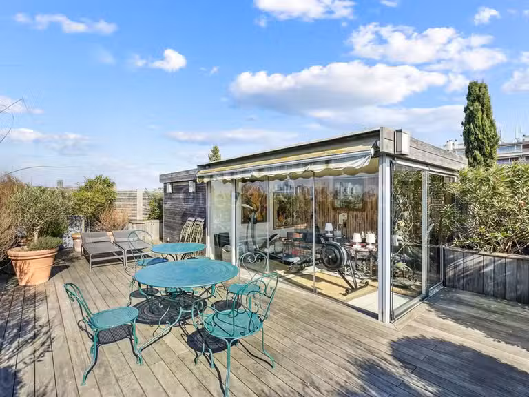Appartement Paris 16e - 3 chambres - 193m²