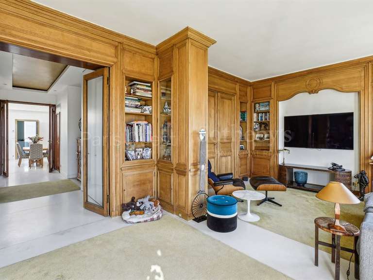 Appartement Paris 16e - 3 chambres - 193m²