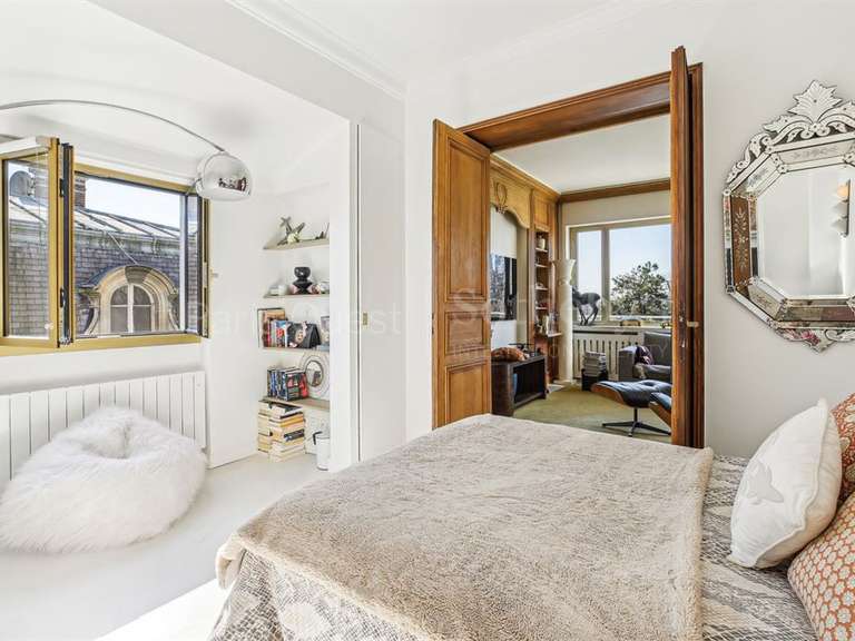 Appartement Paris 16e - 3 chambres - 193m²