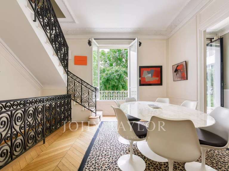 Appartement Paris 16e - 4 chambres - 190m²