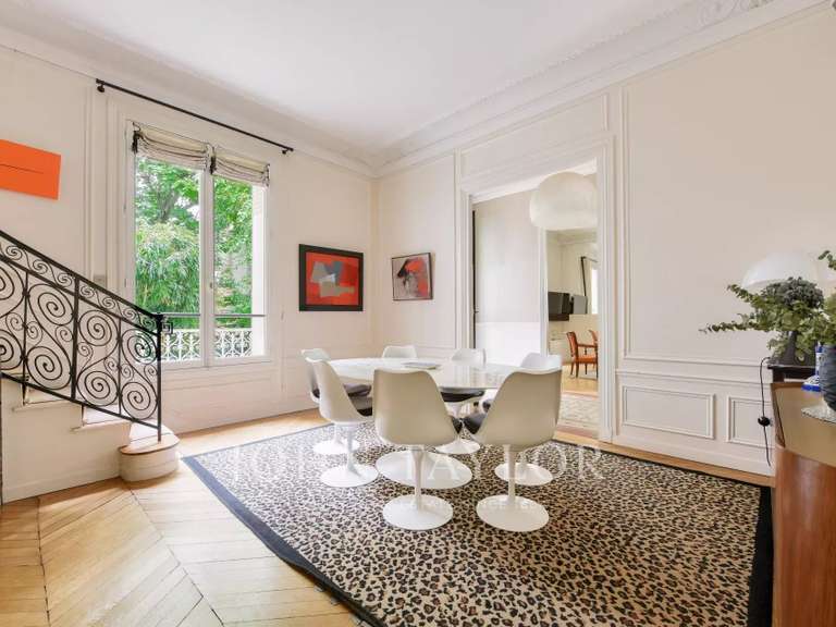 Appartement Paris 16e - 4 chambres - 190m²