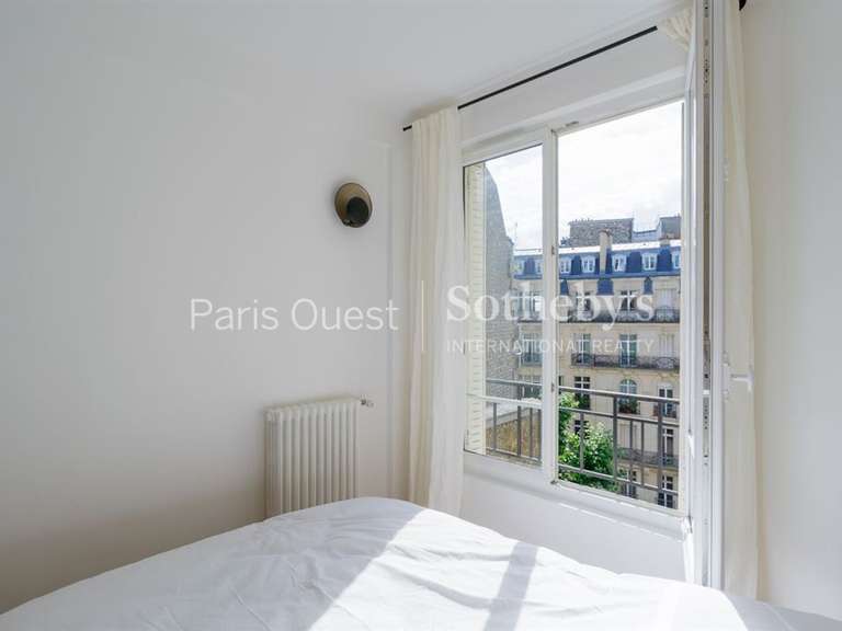 Appartement Paris 16e - 2 chambres - 80m²