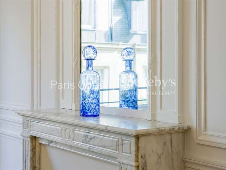 Appartement Paris 16e - 2 chambres - 80m²