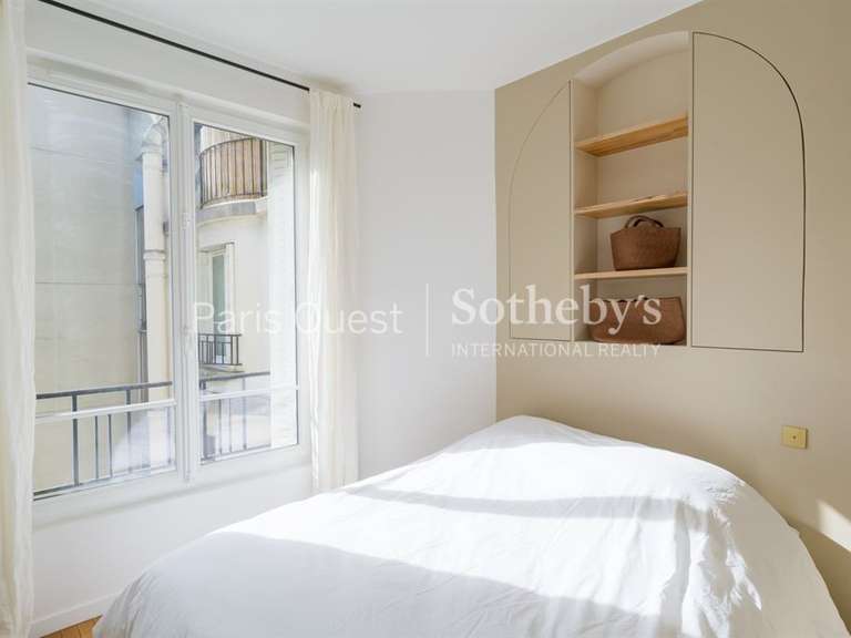 Appartement Paris 16e - 2 chambres - 80m²