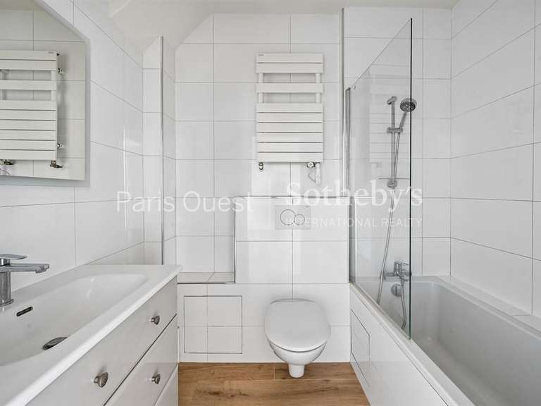 Appartement Paris 16e - 3 chambres - 110m²