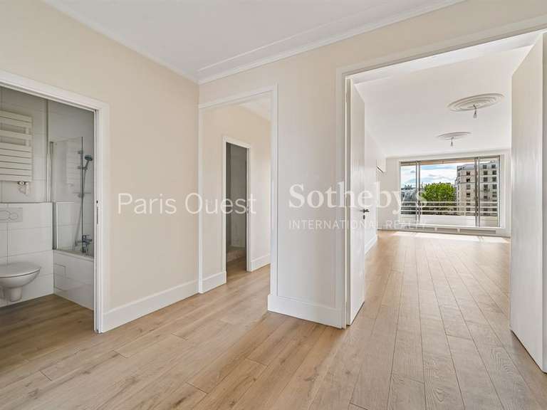 Appartement Paris 16e - 3 chambres - 110m²
