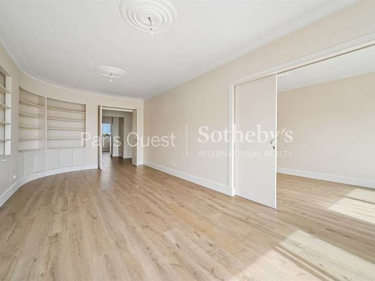Appartement Paris 16e - 3 chambres - 110m²