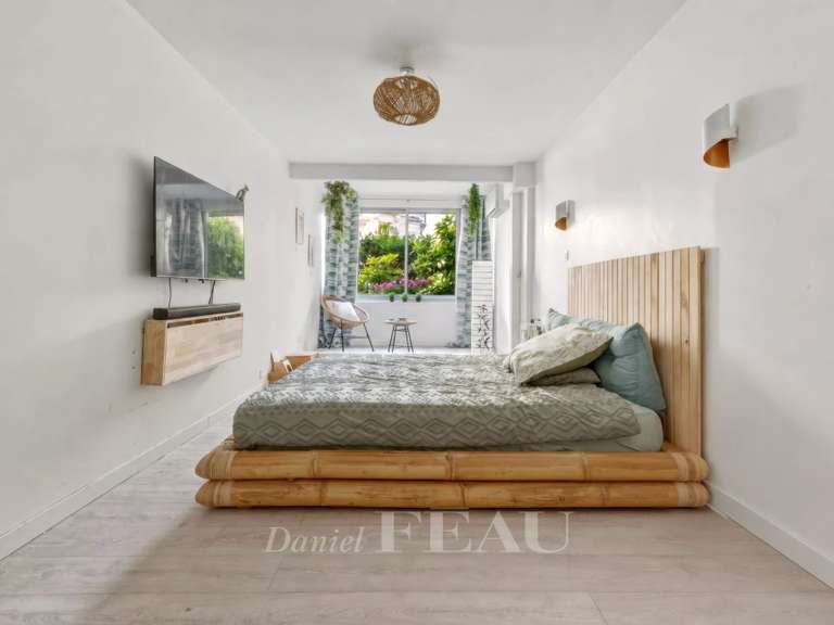 Appartement Paris 16e - 1 chambre - 134m²