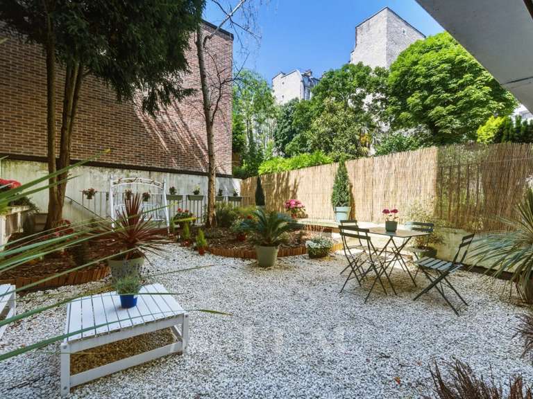 Appartement Paris 16e - 1 chambre - 134m²