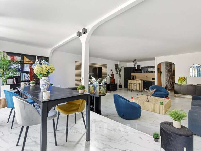 Appartement Paris 16e - 1 chambre - 134m²