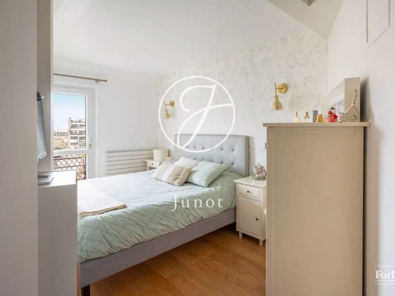 Appartement Paris 16e - 3 chambres - 75m²