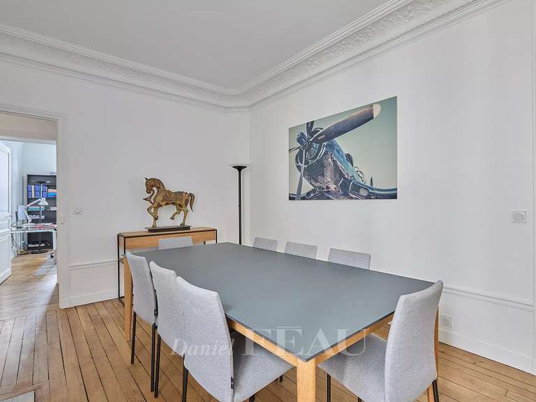 Appartement Paris 16e - 3 chambres - 88m²