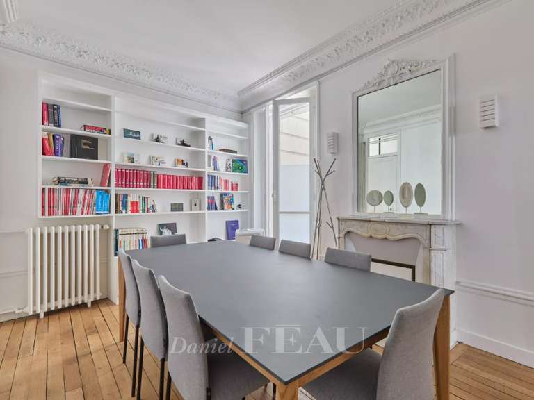 Appartement Paris 16e - 3 chambres - 88m²