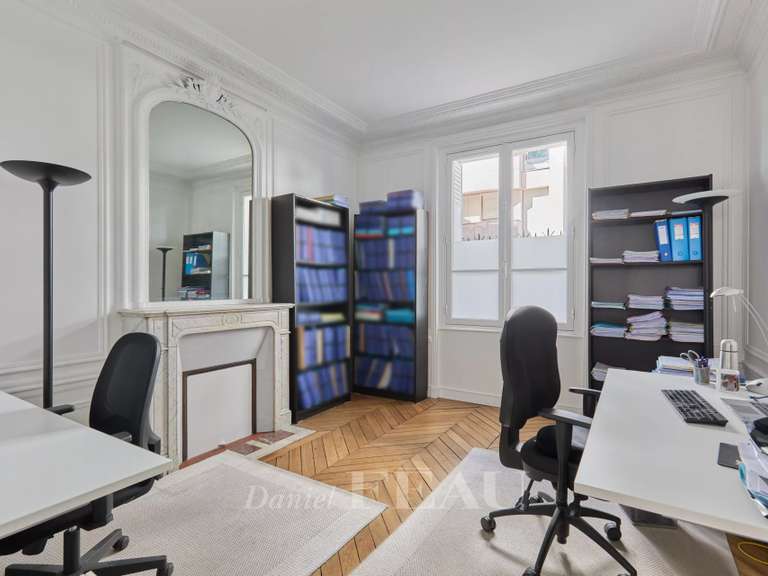 Appartement Paris 16e - 3 chambres - 88m²