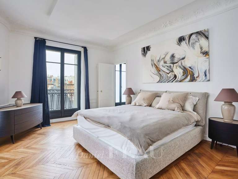 Appartement Paris 16e - 4 chambres - 185m²