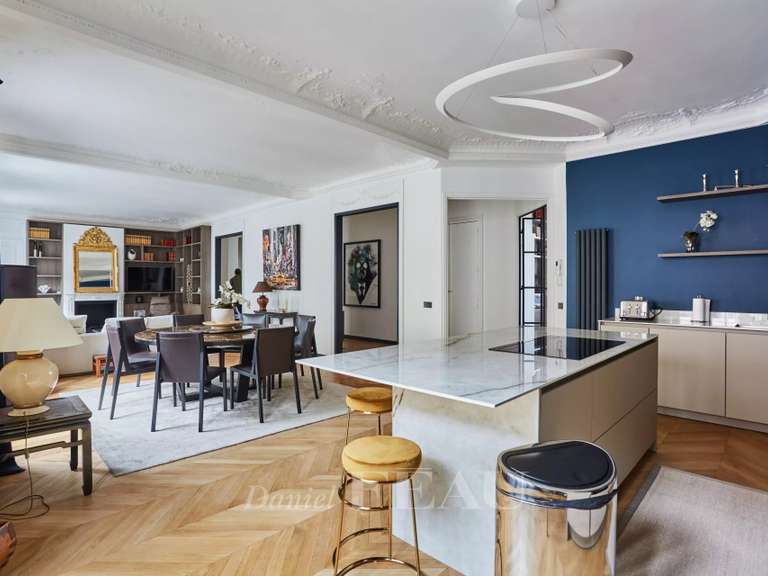 Appartement Paris 16e - 4 chambres - 185m²