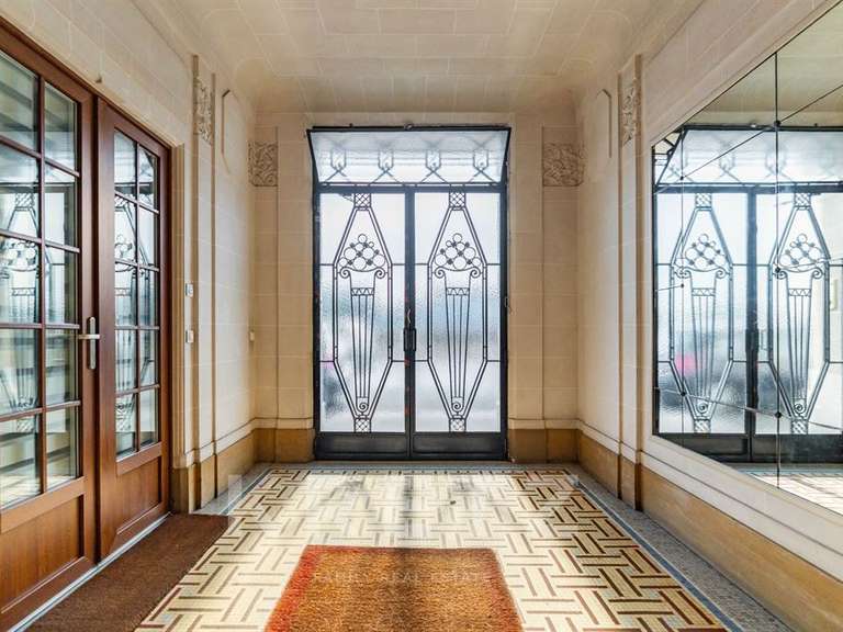 Appartement Paris 16e - 3 chambres - 103m²