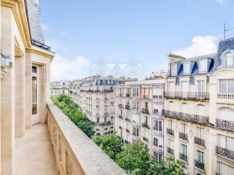 Apartment Paris 16e - 5 bedrooms - 227m²