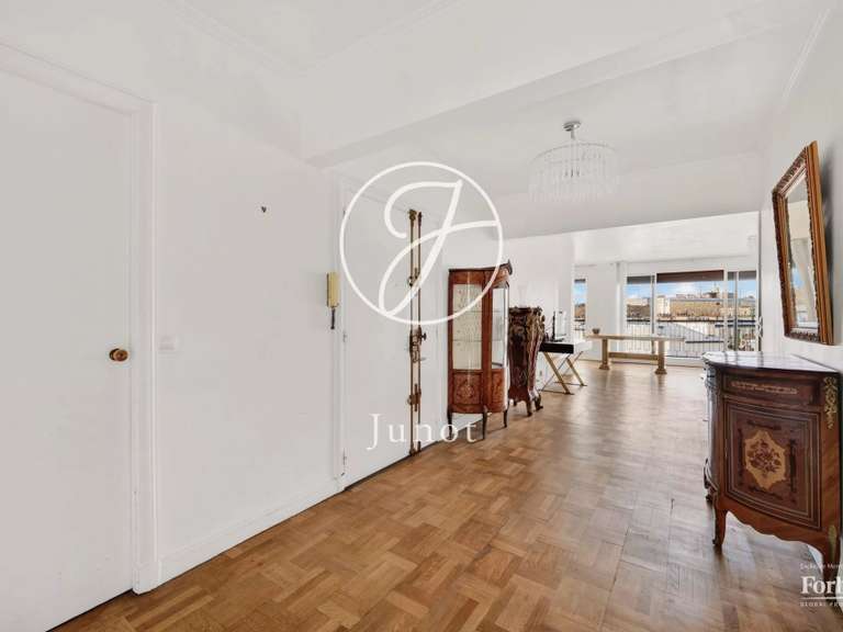 Appartement Paris 16e - 3 chambres - 128m²