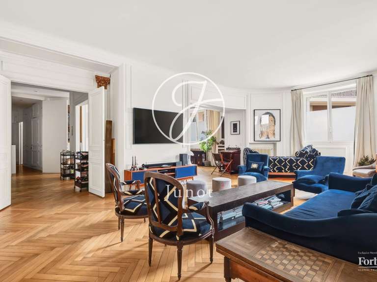 Appartement Paris 16e - 4 chambres - 206m²