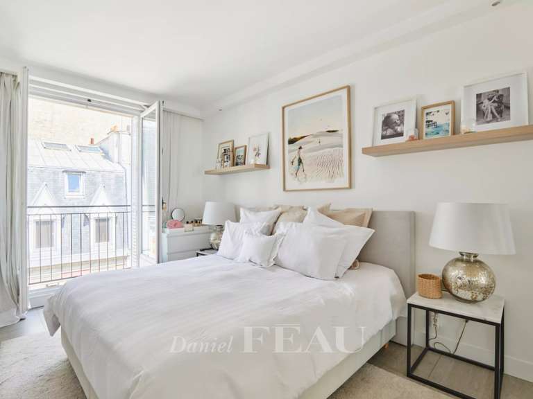 Appartement Paris 16e - 2 chambres - 105m²