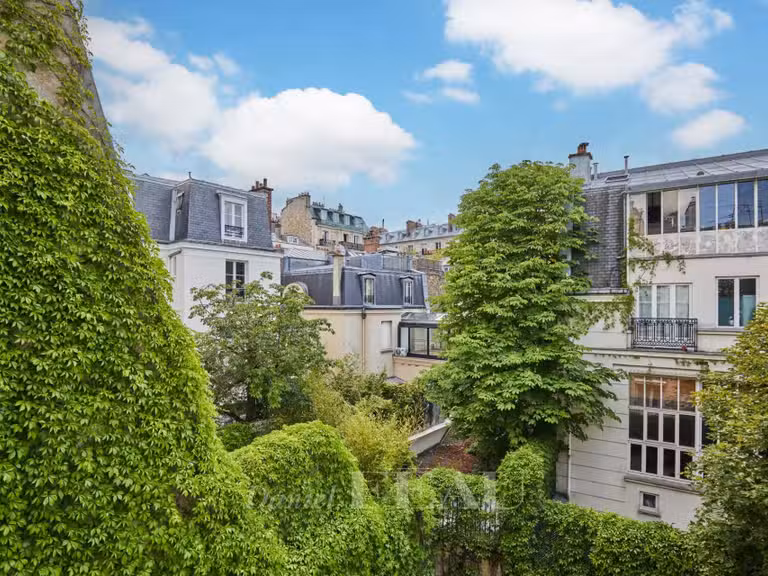 Appartement Paris 16e - 2 chambres - 105m²