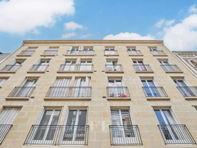 Appartement Paris 16e - 2 chambres - 105m²