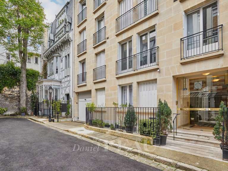 Appartement Paris 16e - 2 chambres - 105m²