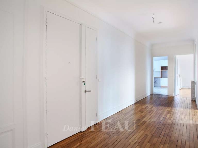 Appartement Paris 16e - 4 chambres - 138m²