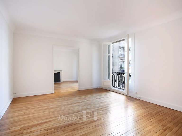 Appartement Paris 16e - 4 chambres - 138m²
