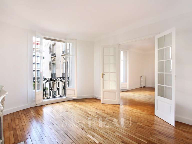 Appartement Paris 16e - 4 chambres - 138m²