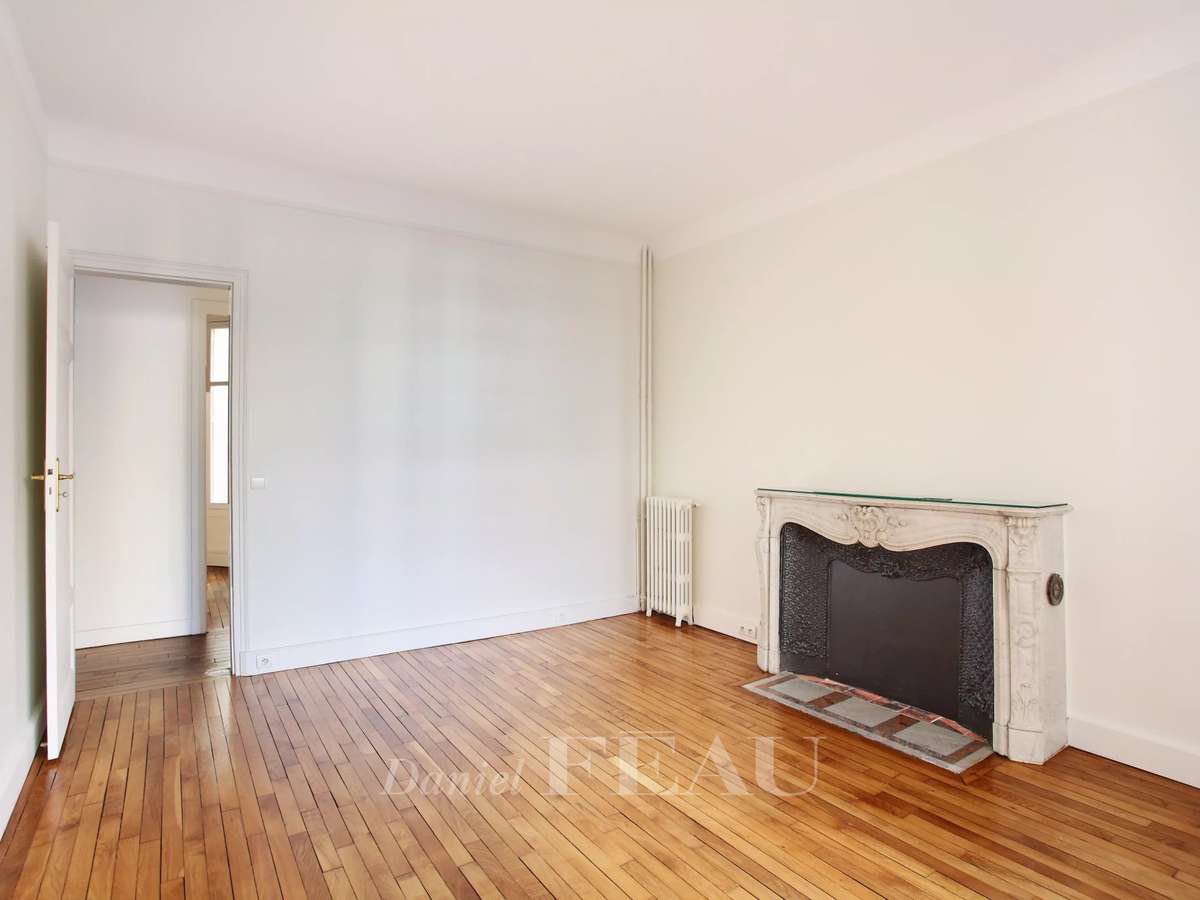 Apartment Paris 16e