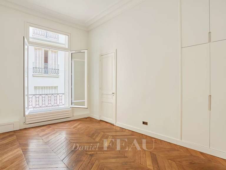 Appartement Paris 16e - 4 chambres - 429m²