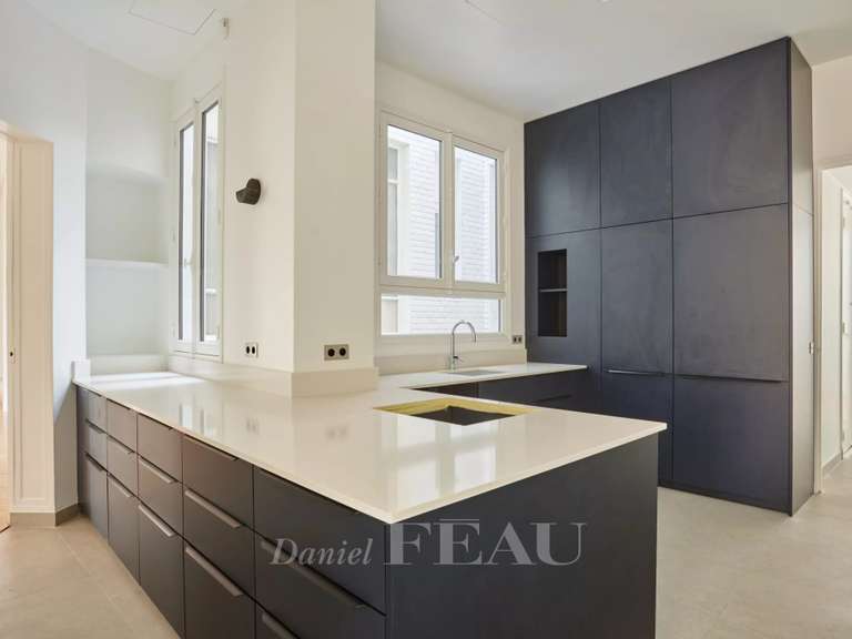 Appartement Paris 16e - 4 chambres - 429m²