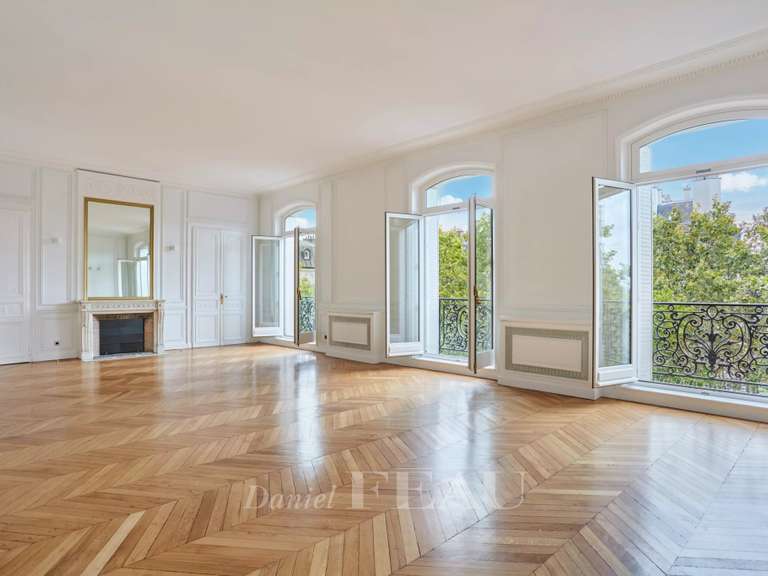 Appartement Paris 16e - 4 chambres - 429m²