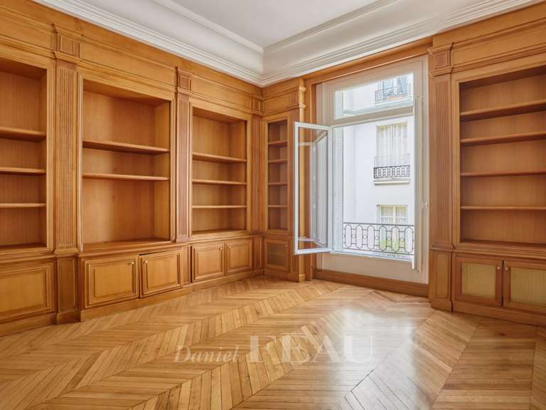 Appartement Paris 16e - 4 chambres - 429m²