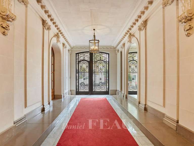 Appartement Paris 16e - 4 chambres - 429m²