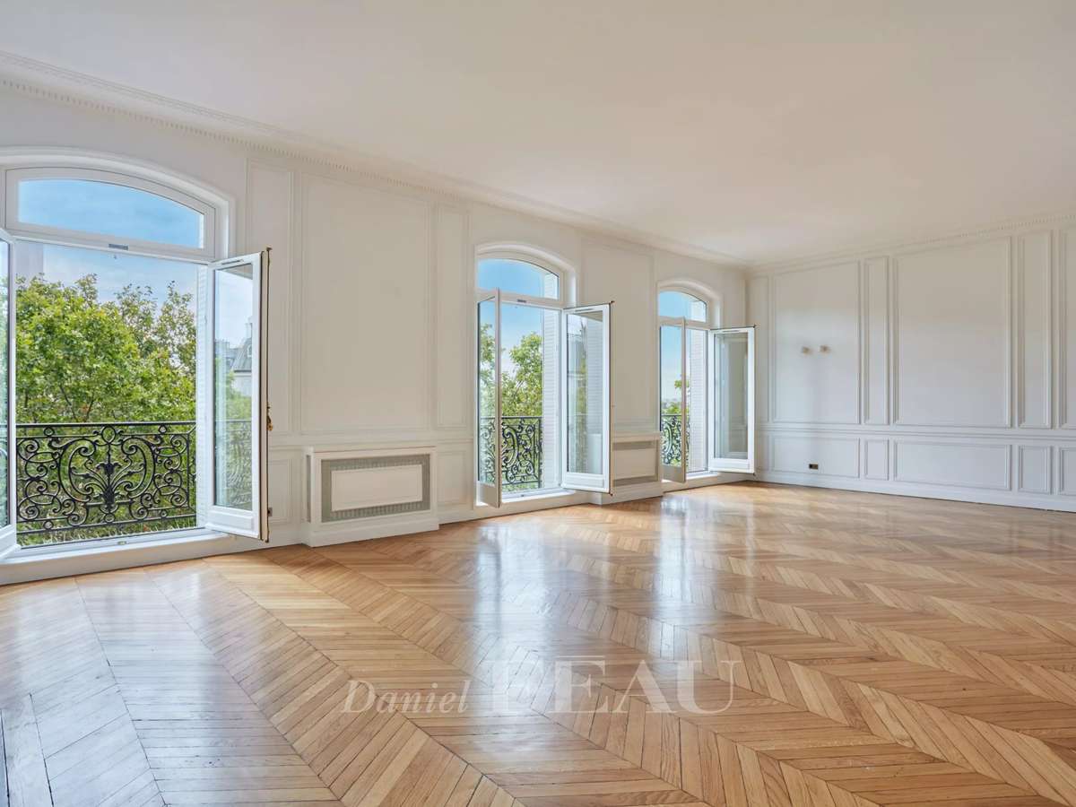Apartment Paris 16e